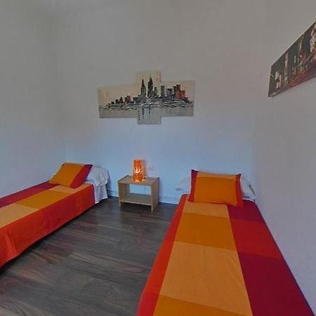 Near Clot & Sagrada Familia Apartment Барселона Екстер'єр фото